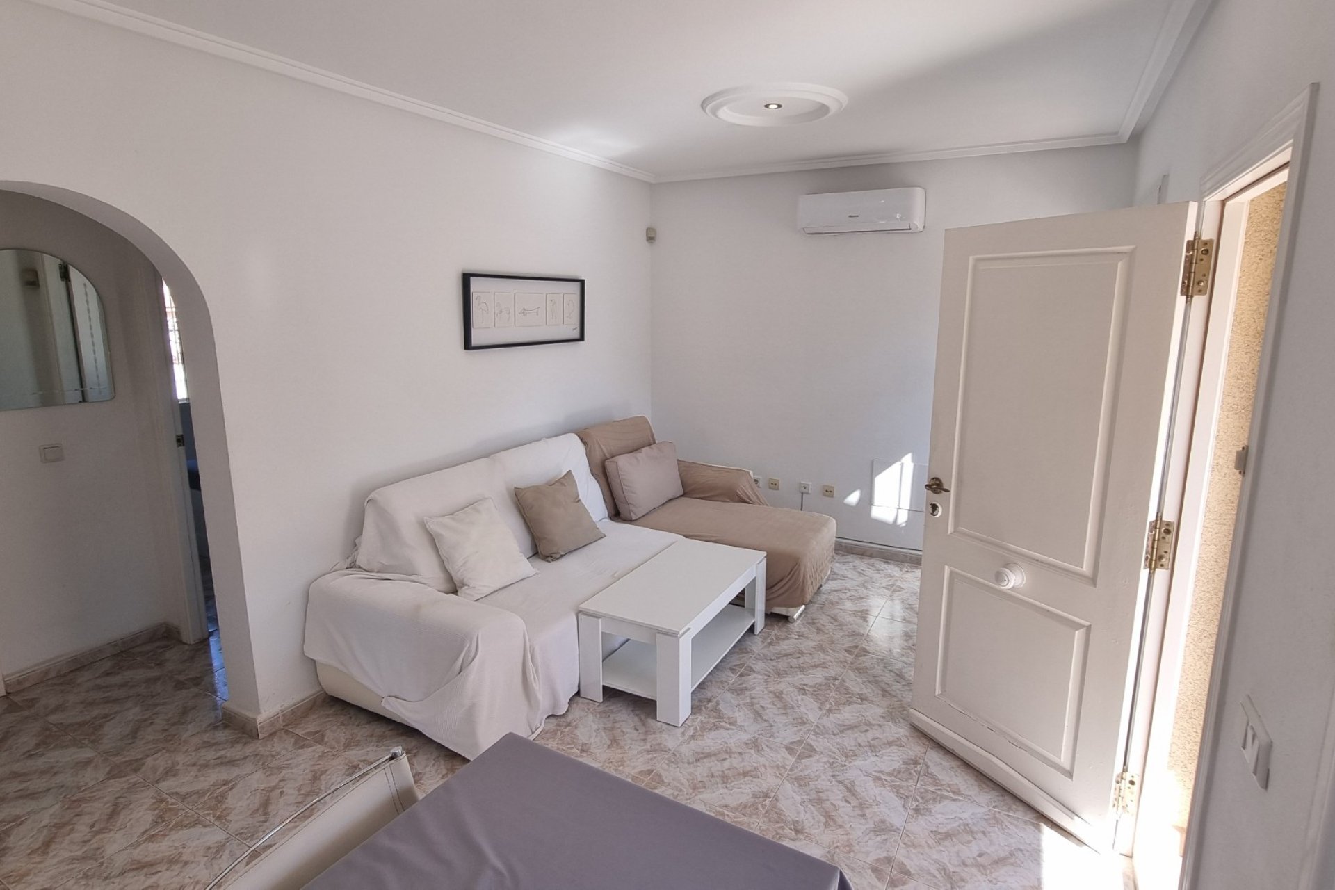 Reventa - Villa -
Ciudad Quesada - Benimar