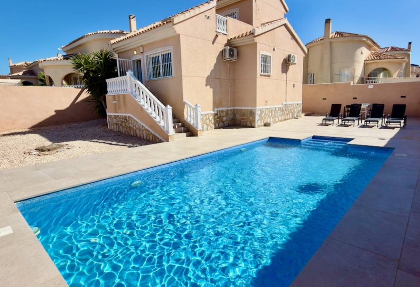Reventa - Villa -
Ciudad Quesada - Costa Blanca