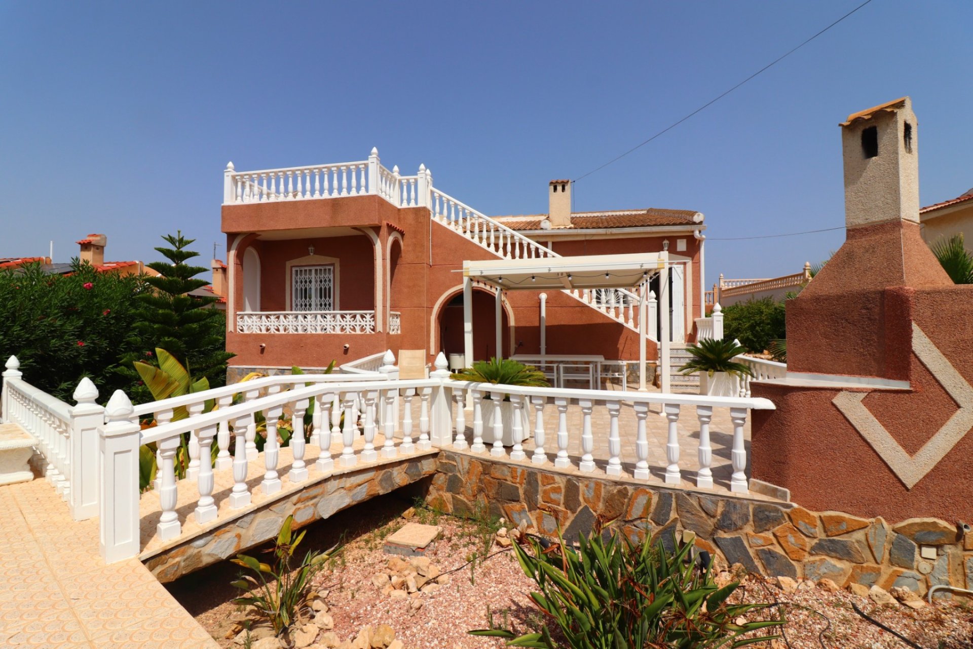 Reventa - Villa -
Ciudad Quesada - La Fiesta