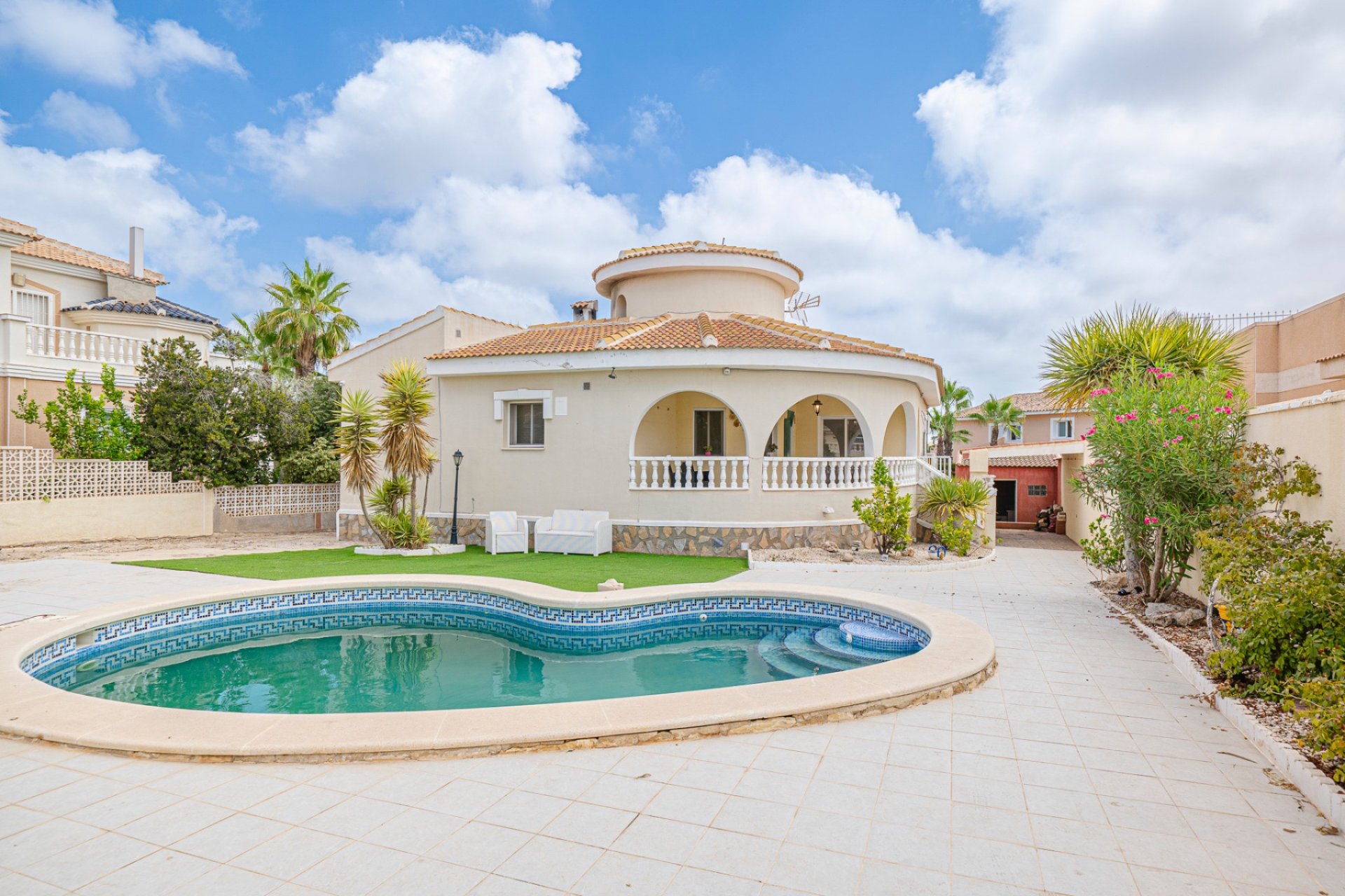 Reventa - Villa -
Ciudad Quesada