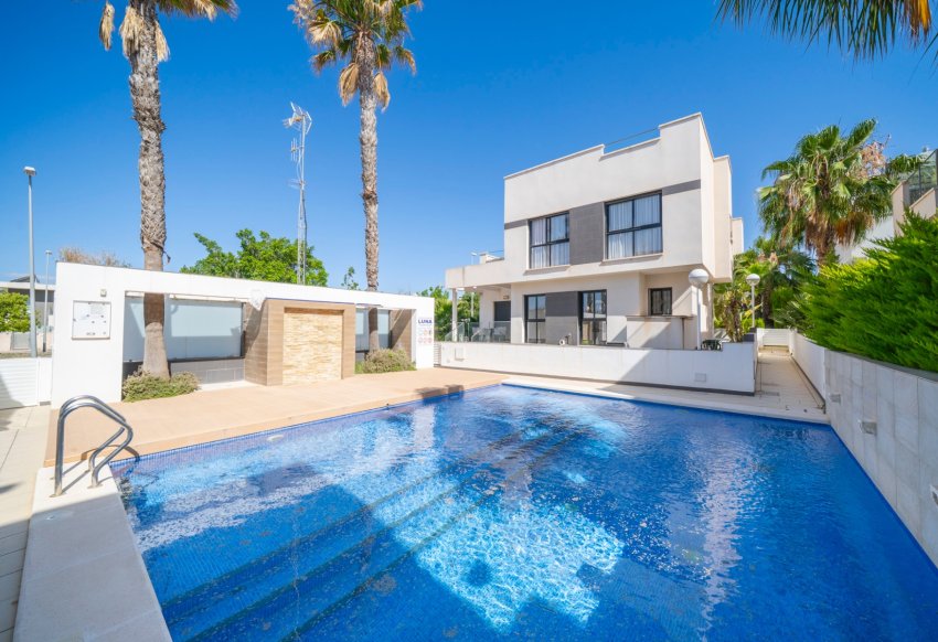 Reventa - Villa -
Ciudad Quesada