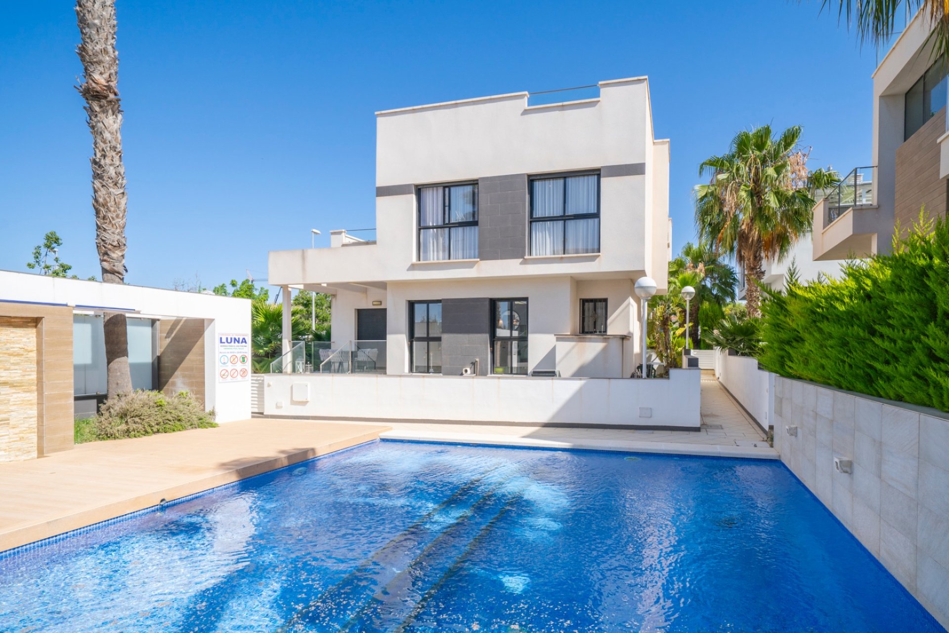 Reventa - Villa -
Ciudad Quesada