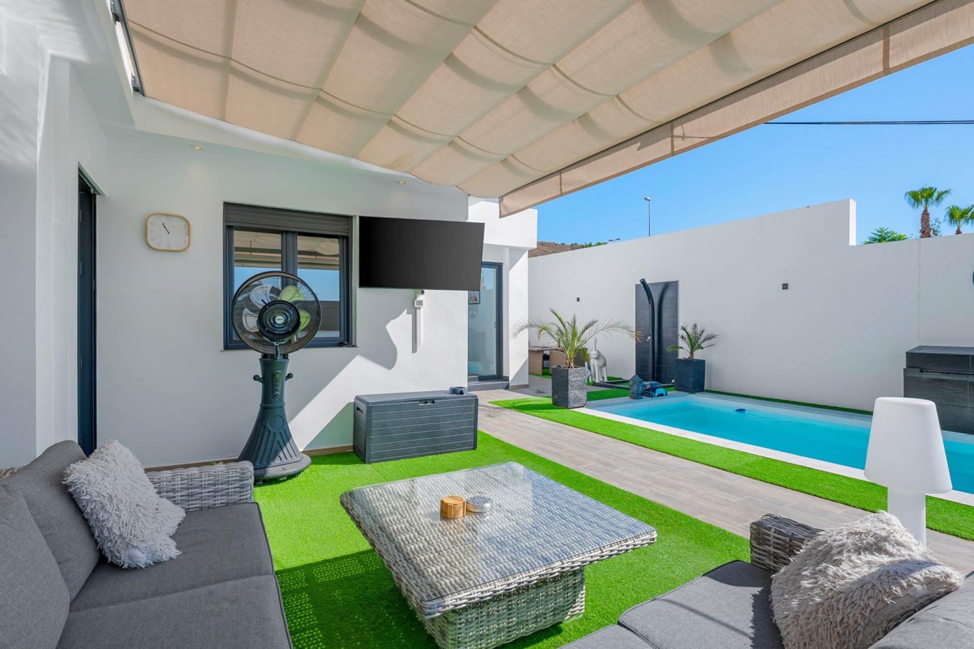 Reventa - Villa -
Fortuna - Urbanizacion Las Kalendas