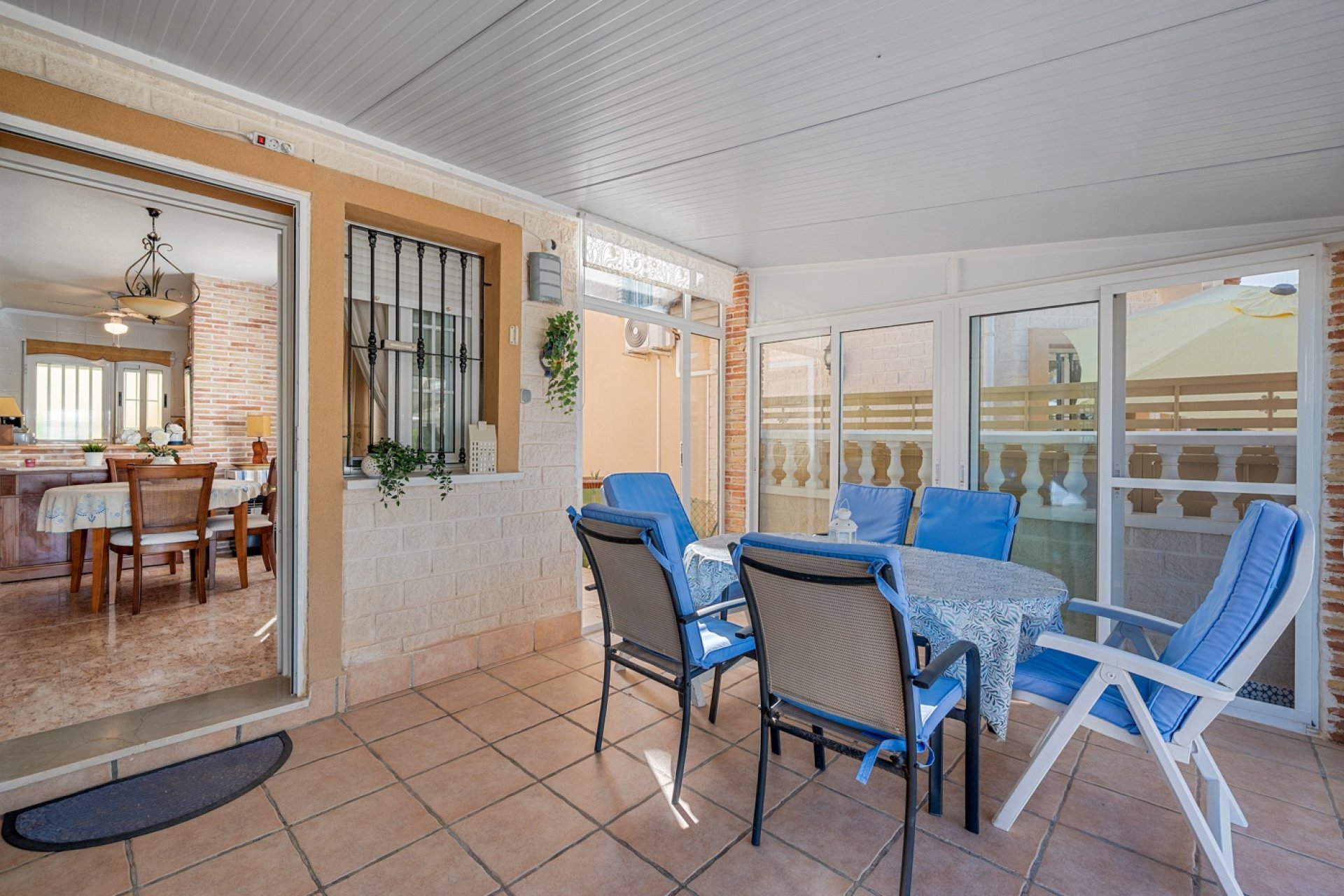 Reventa - Villa -
Guardamar del Segura