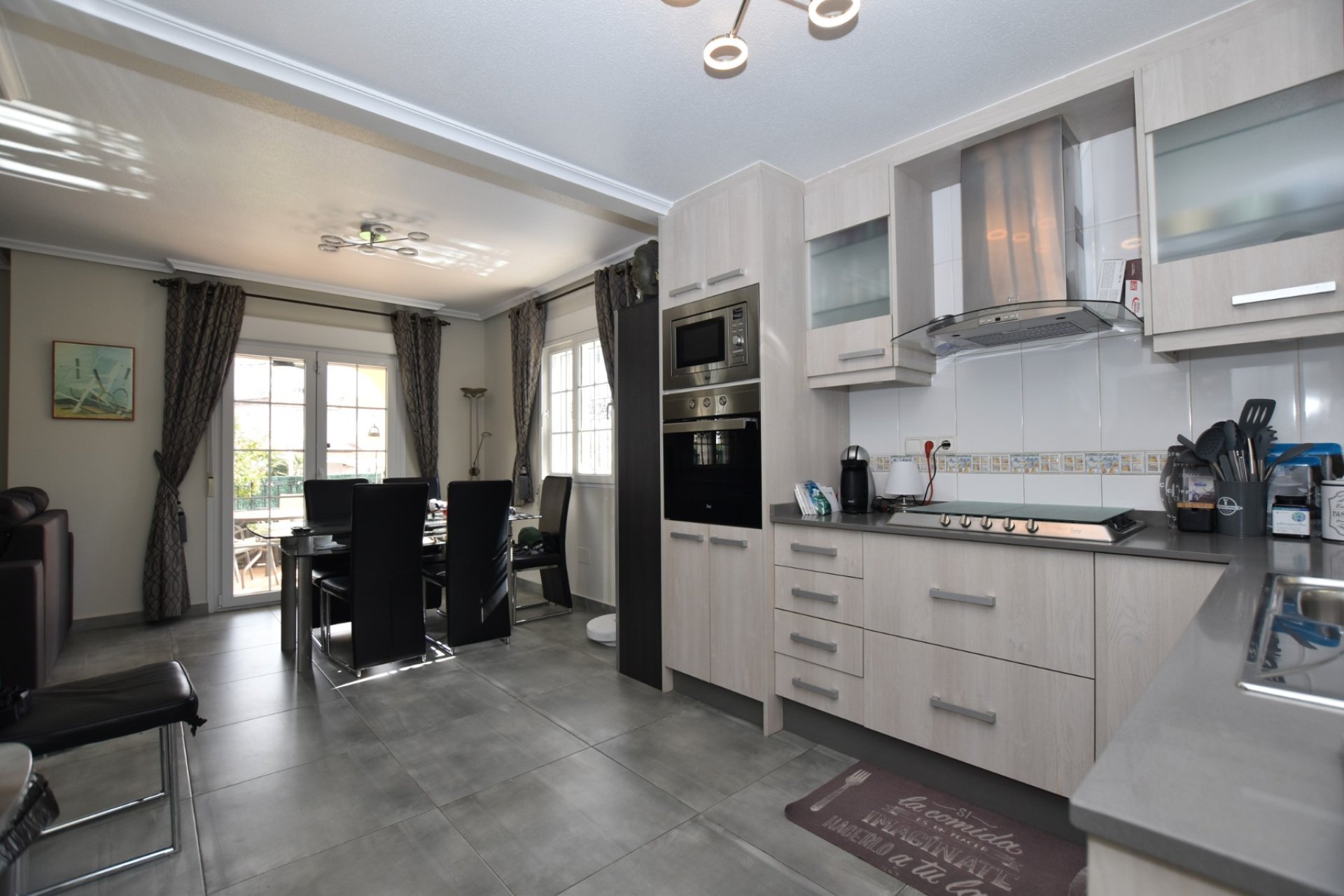 Reventa - Villa -
Orihuela Costa - Los Dolses