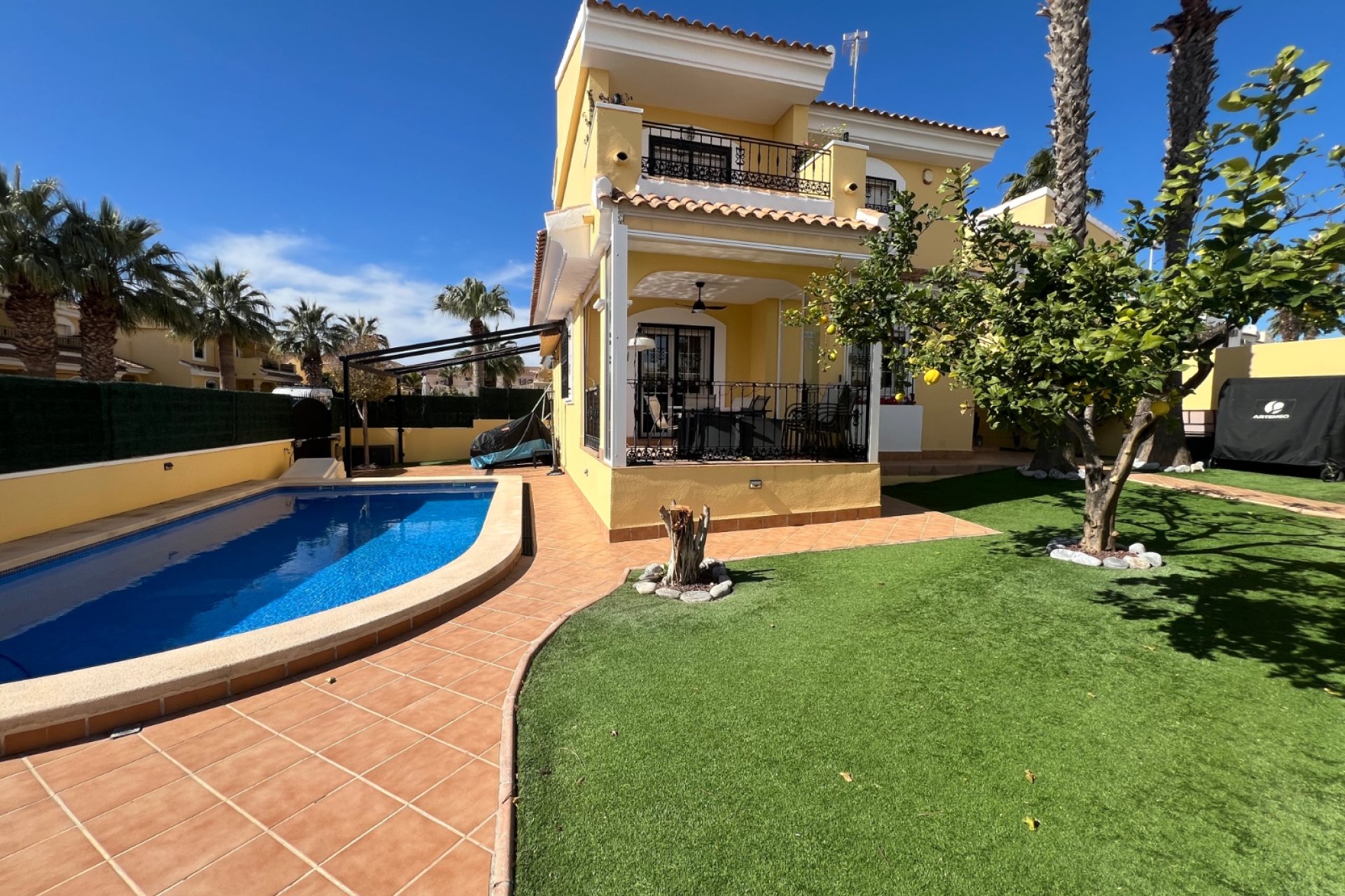 Reventa - Villa -
Orihuela Costa - Los Dolses