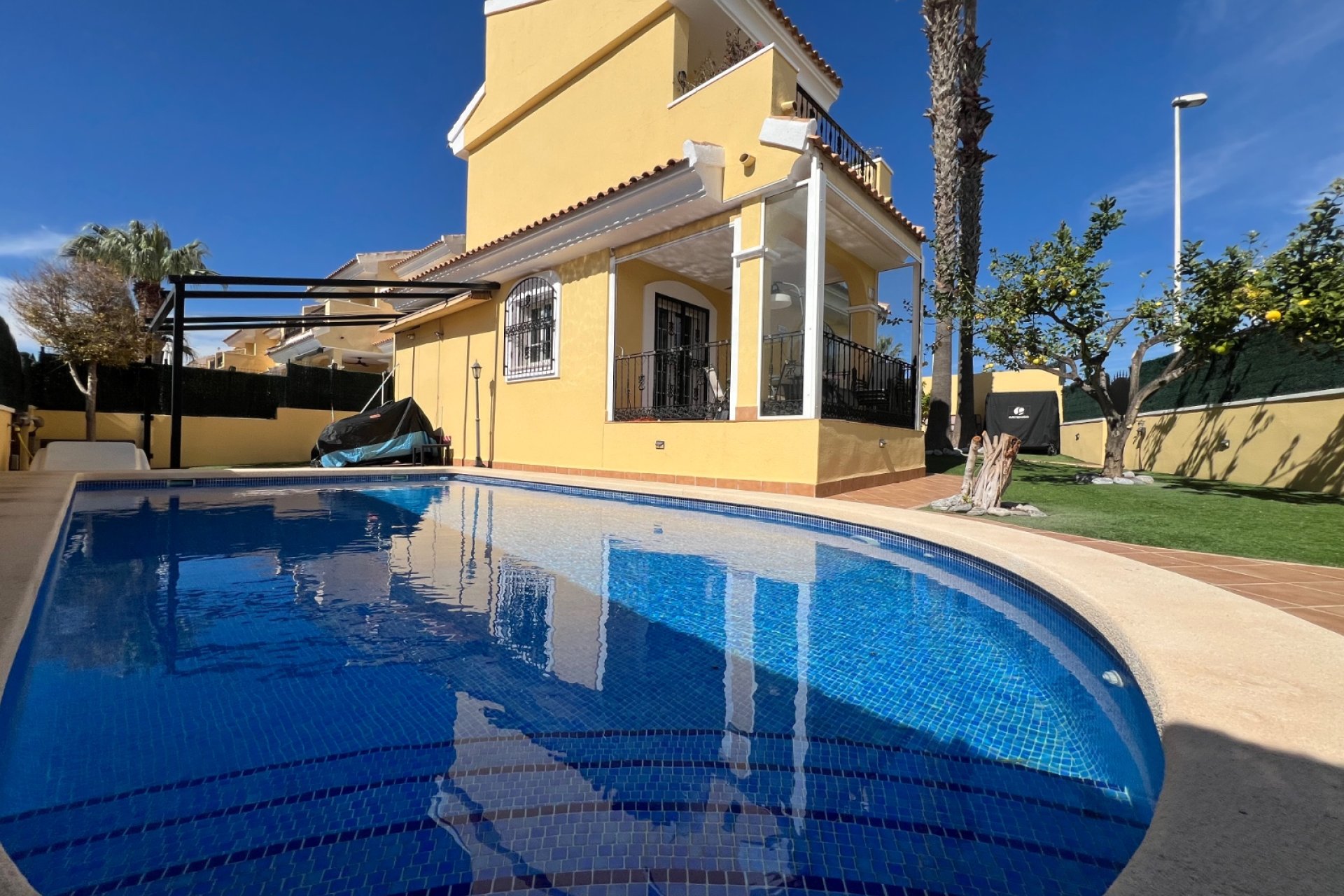 Reventa - Villa -
Orihuela Costa - Los Dolses