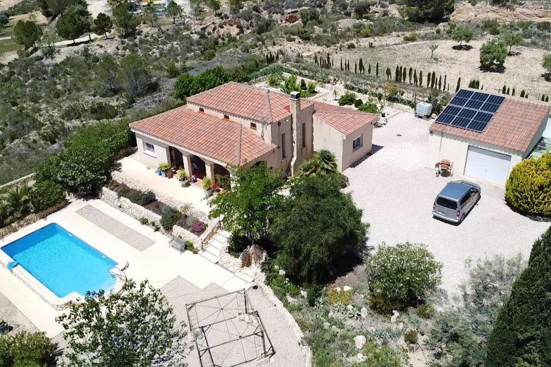 Reventa - Villa -
Sax