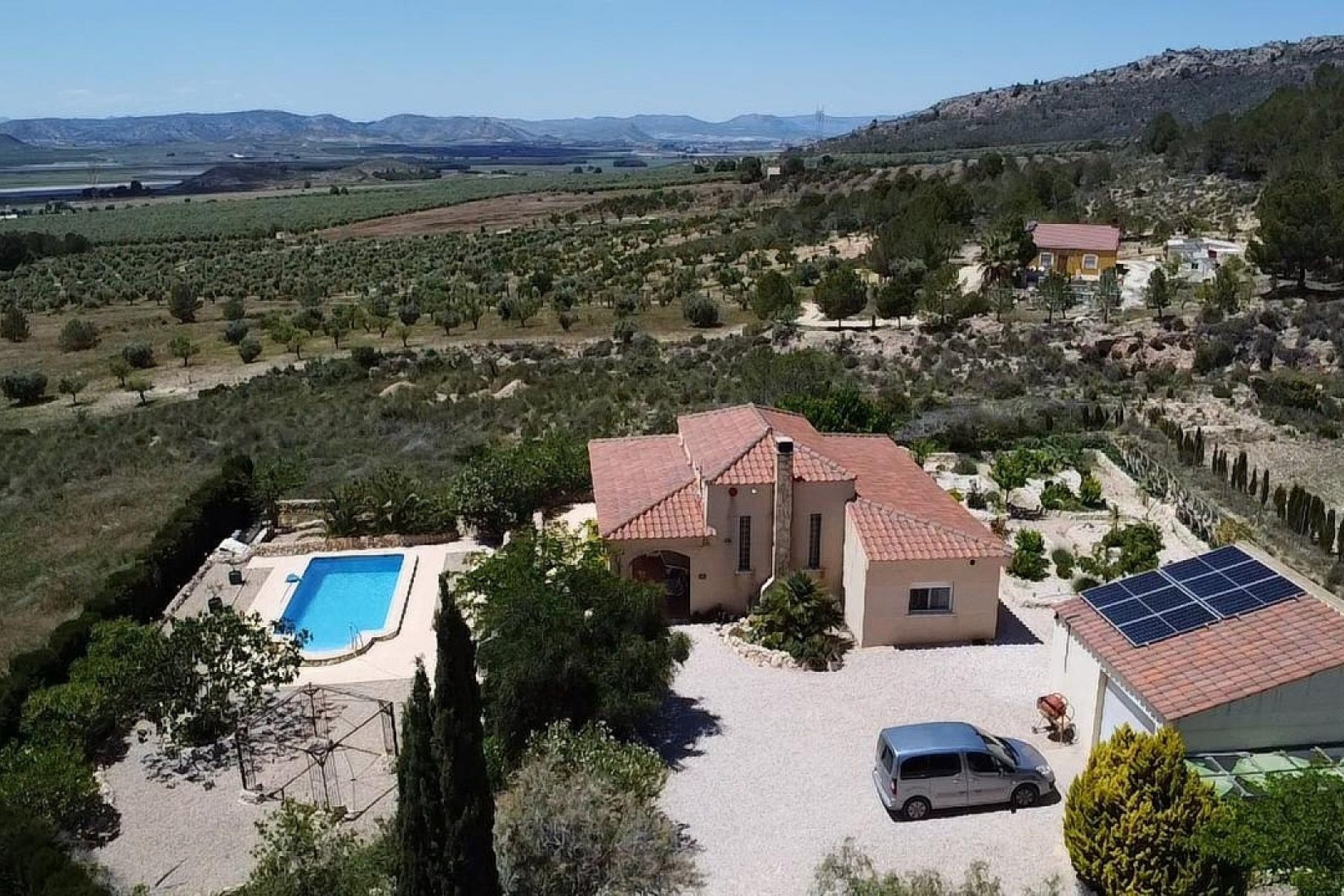 Reventa - Villa -
Sax