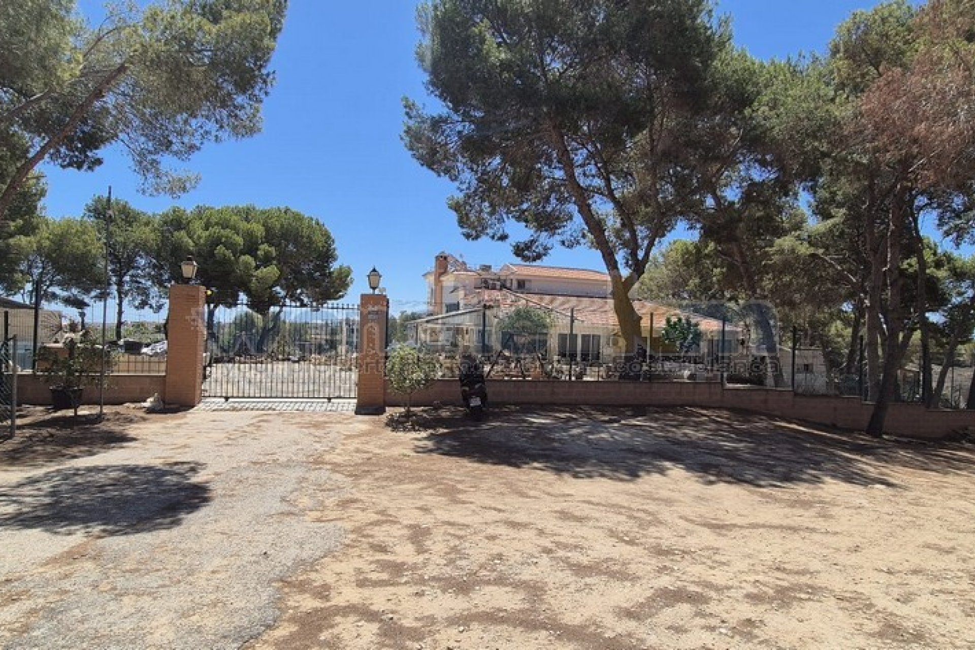 Reventa - Villa -
Torrevieja - Los Balcones