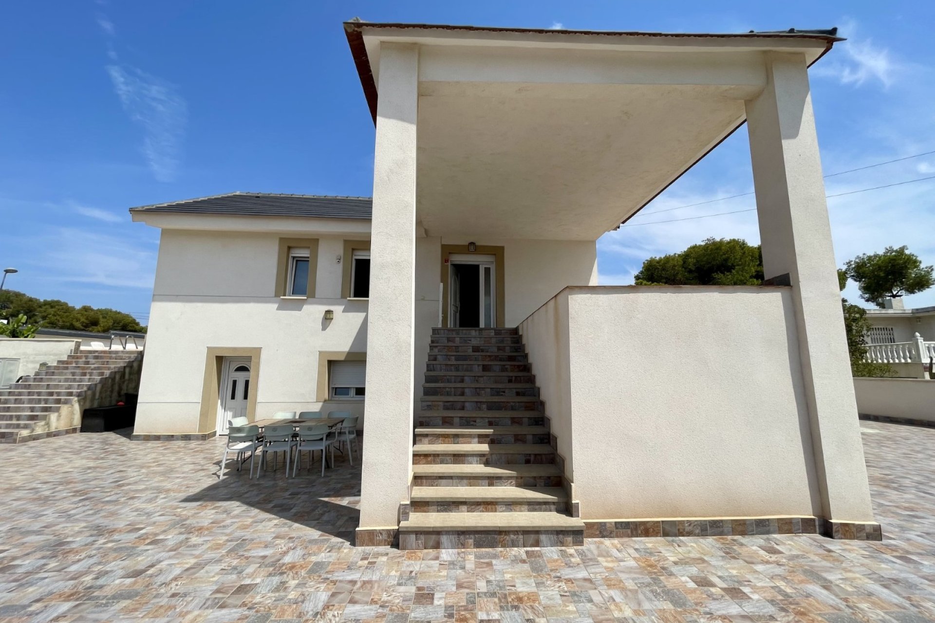 Reventa - Villa -
Torrevieja - Los Balcones
