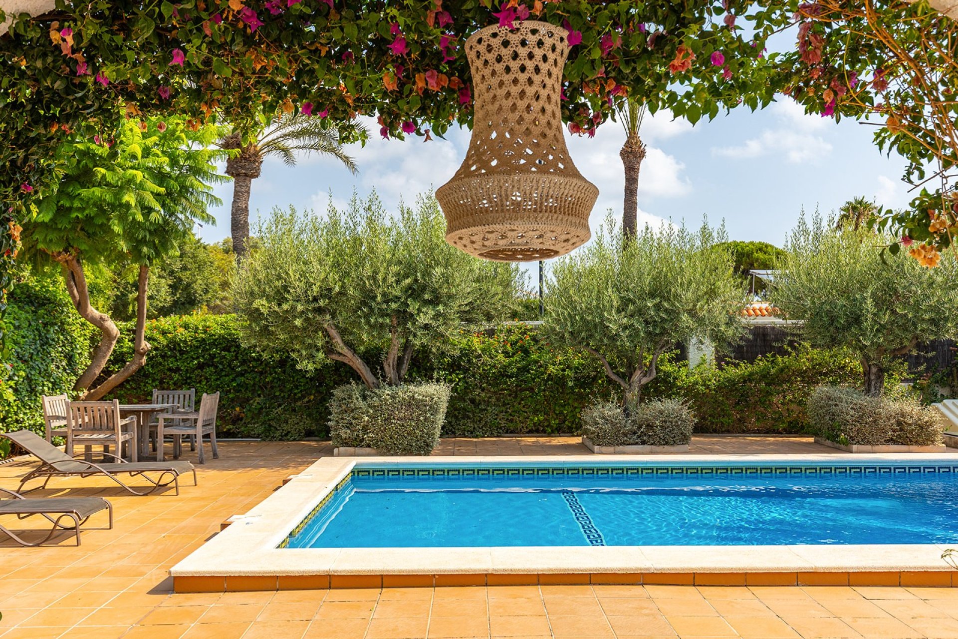 Reventa - Villa -
Torrevieja - Playa de los Locos