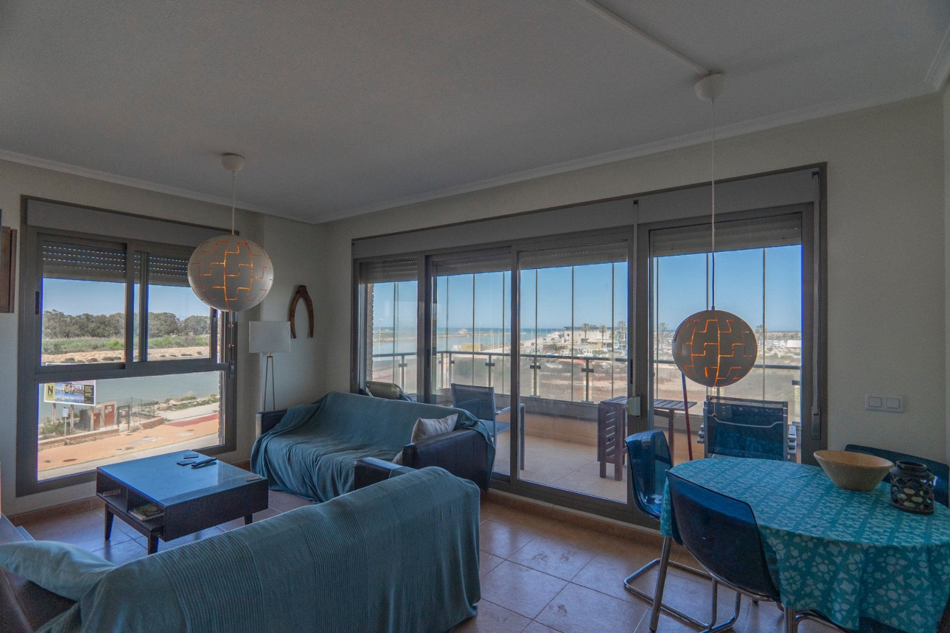 Revente - apartment -
Guardamar del Segura - Puerto Deportivo