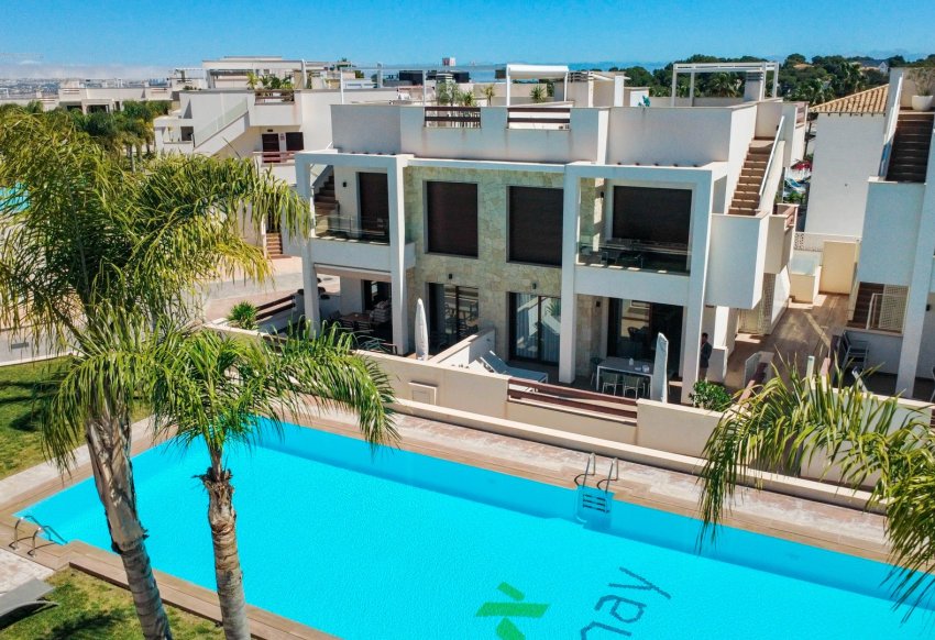 Revente - apartment -
Torrevieja - Los Balcones