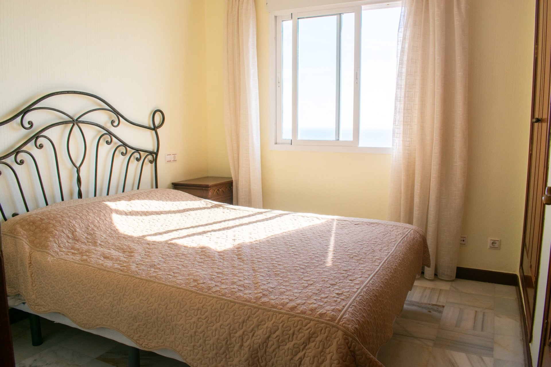 Revente - apartment -
Torrevieja - Playa Los Locos