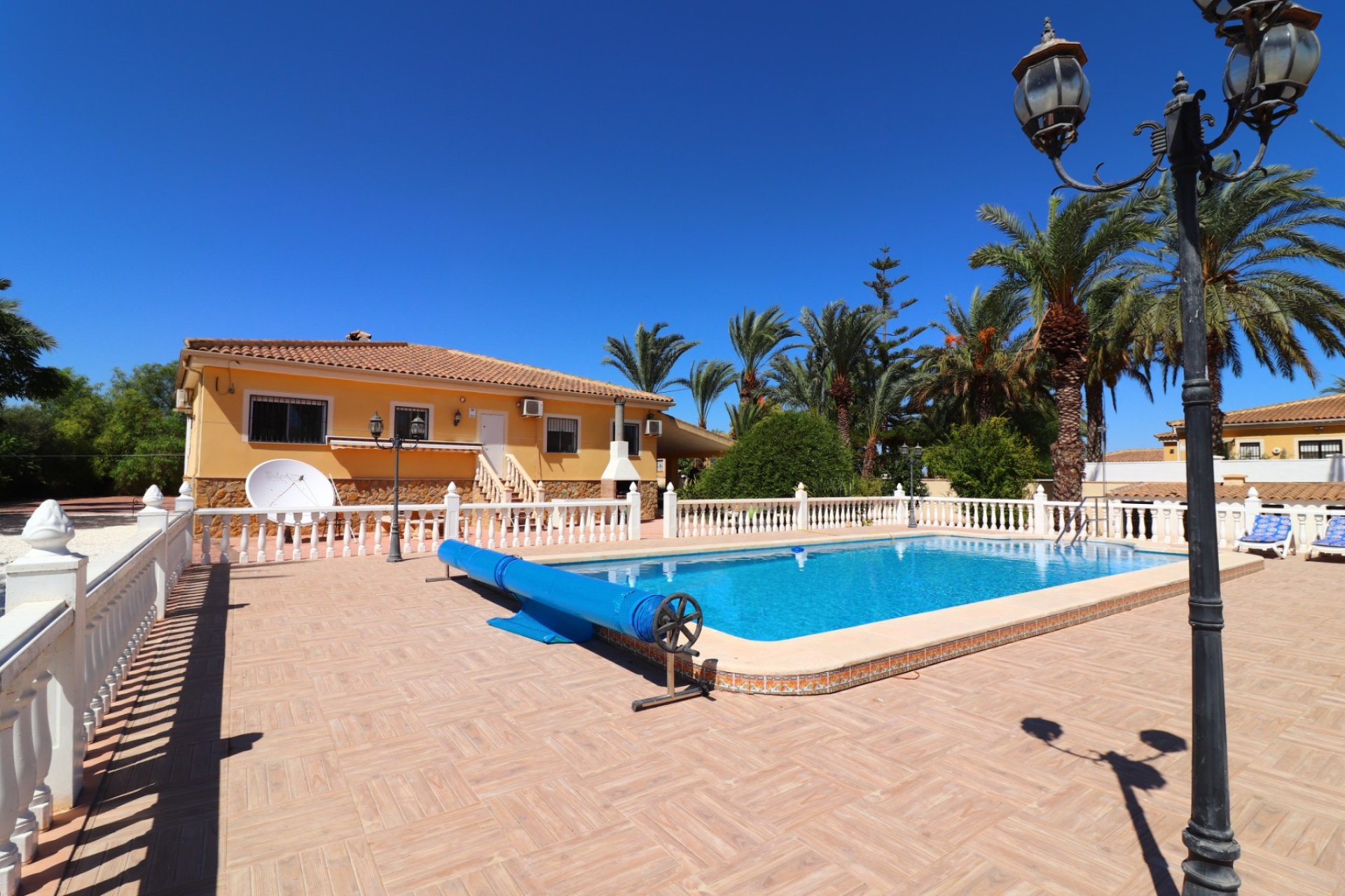 Revente - Country House -
Catral