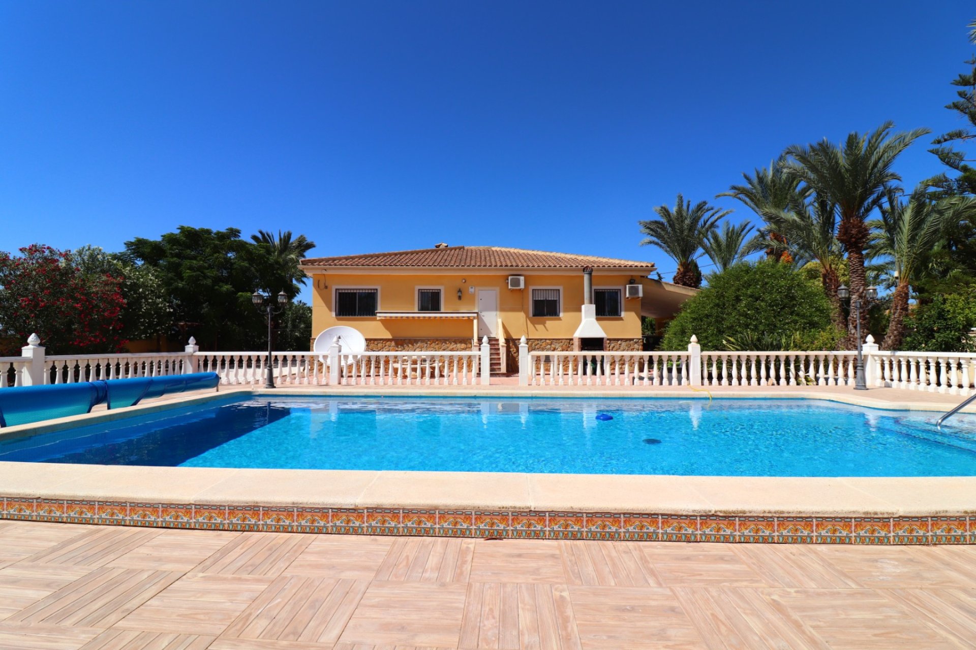Revente - Country House -
Catral