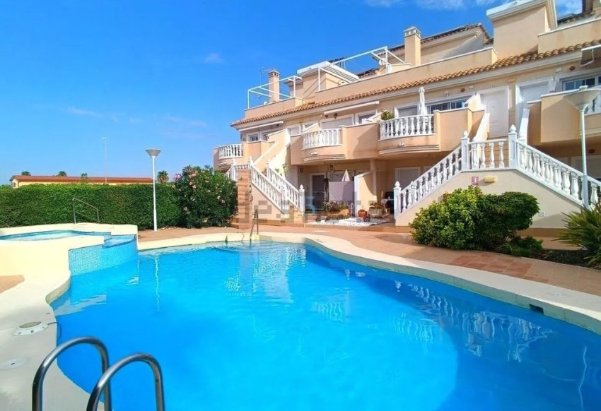 Revente - Duplex -
Guardamar del Segura - Urbanizaciones