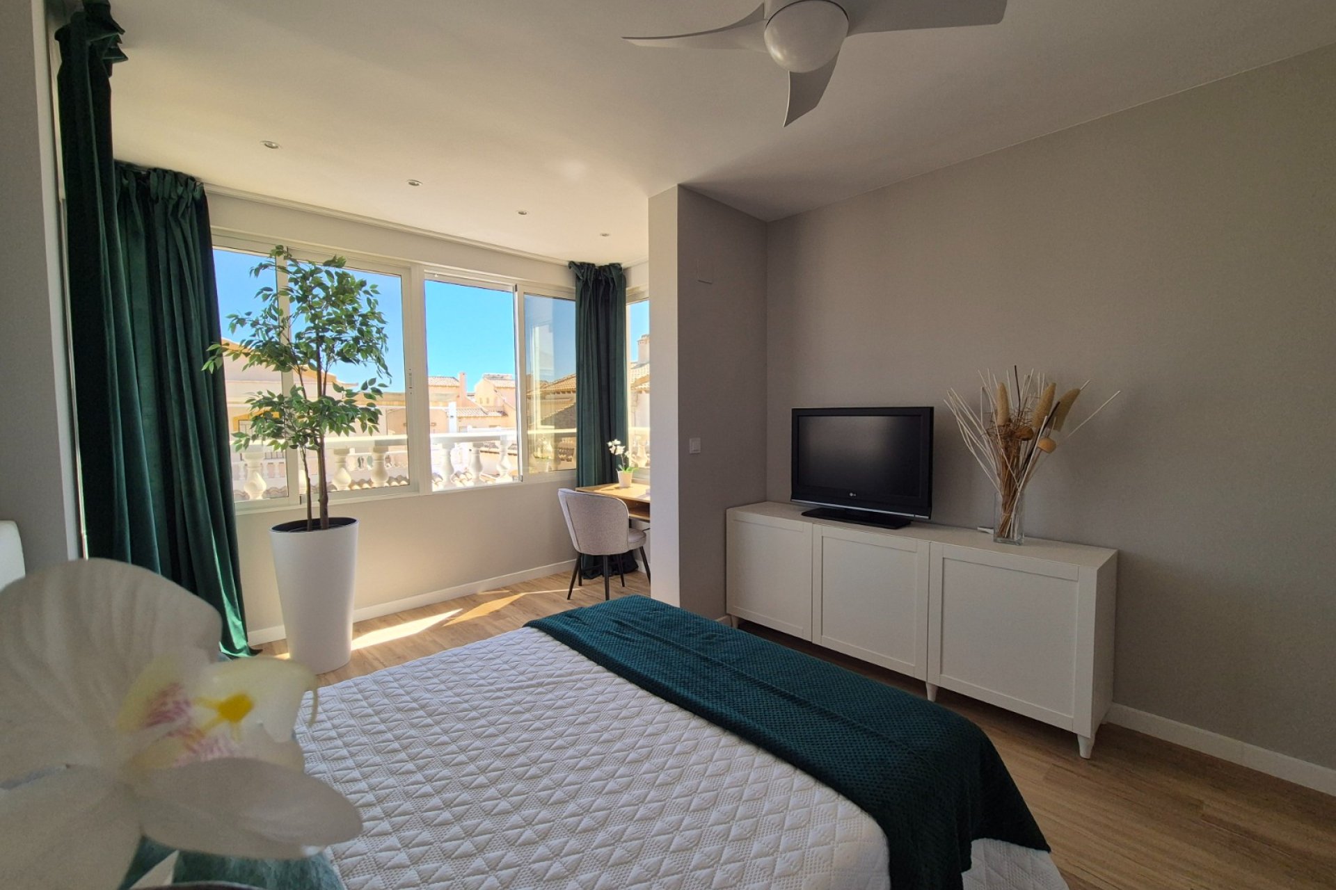 Revente - Maison de ville -
Alicante - La Florida