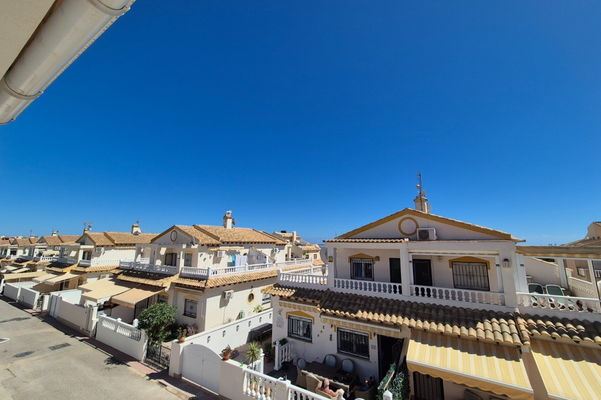 Revente - Maison de ville -
Alicante - La Florida