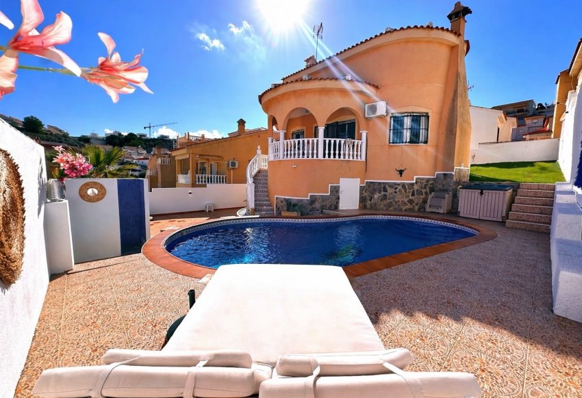 Revente - Villa -
Ciudad Quesada - La Marquesa Golf