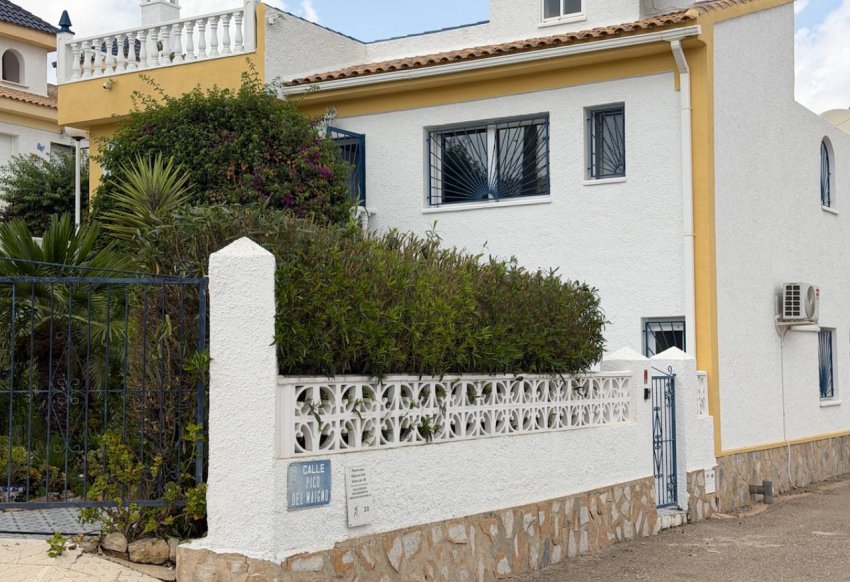 Revente - Villa -
Ciudad Quesada - La Marquesa Golf