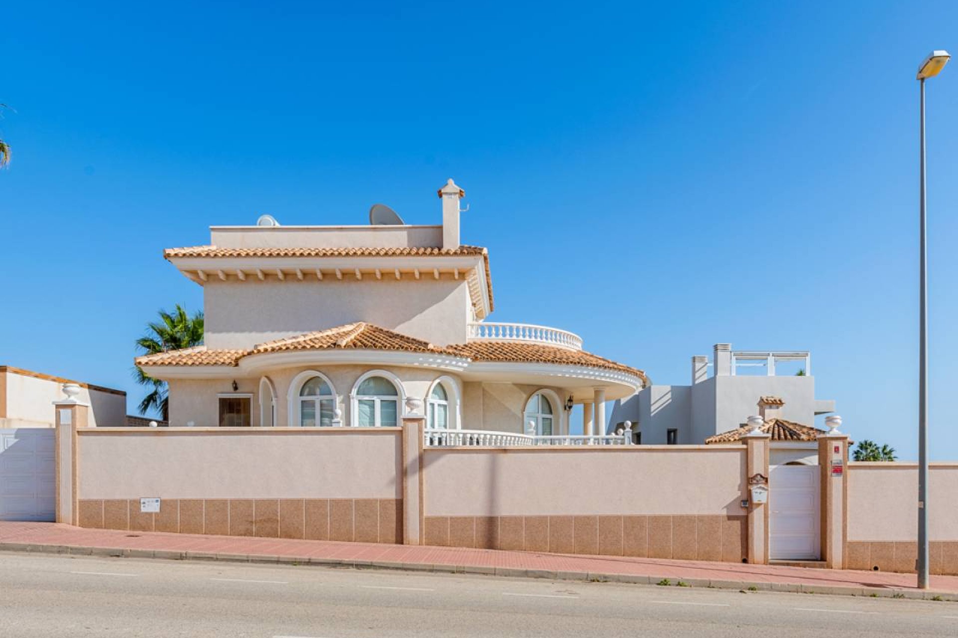 Revente - Villa -
Ciudad Quesada