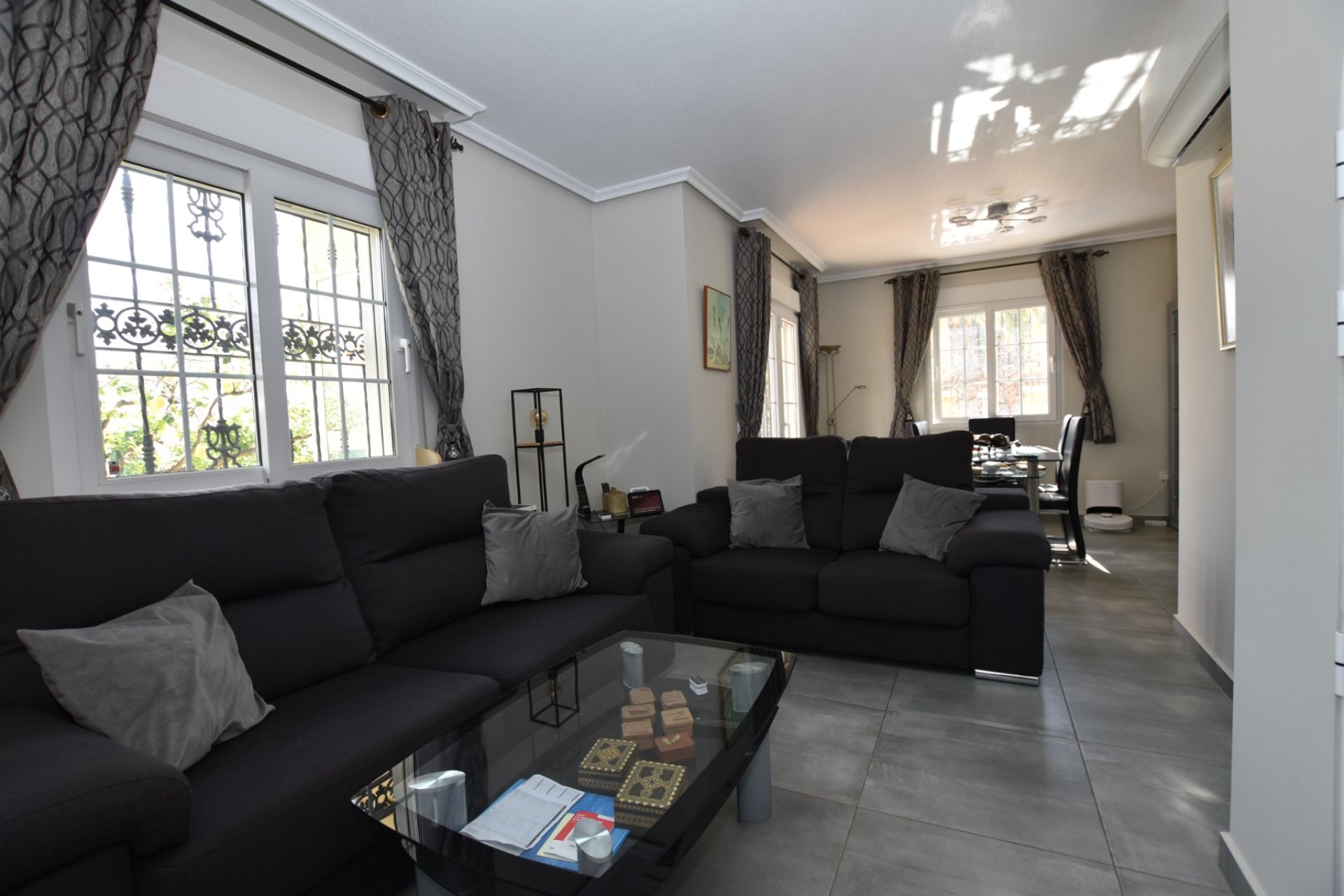 Revente - Villa -
Orihuela Costa - Los Dolses