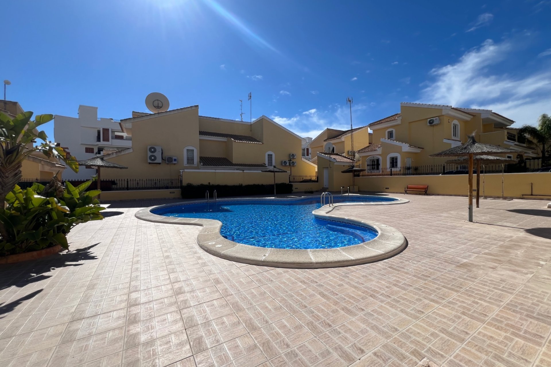 Revente - Villa -
Orihuela Costa - Los Dolses