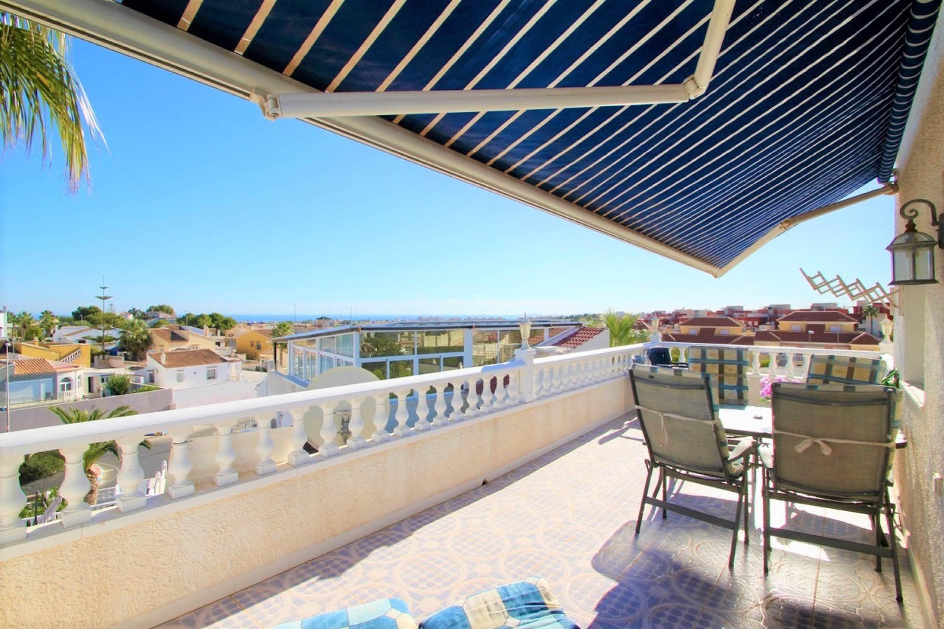 Revente - Villa -
Orihuela Costa - Villamartín