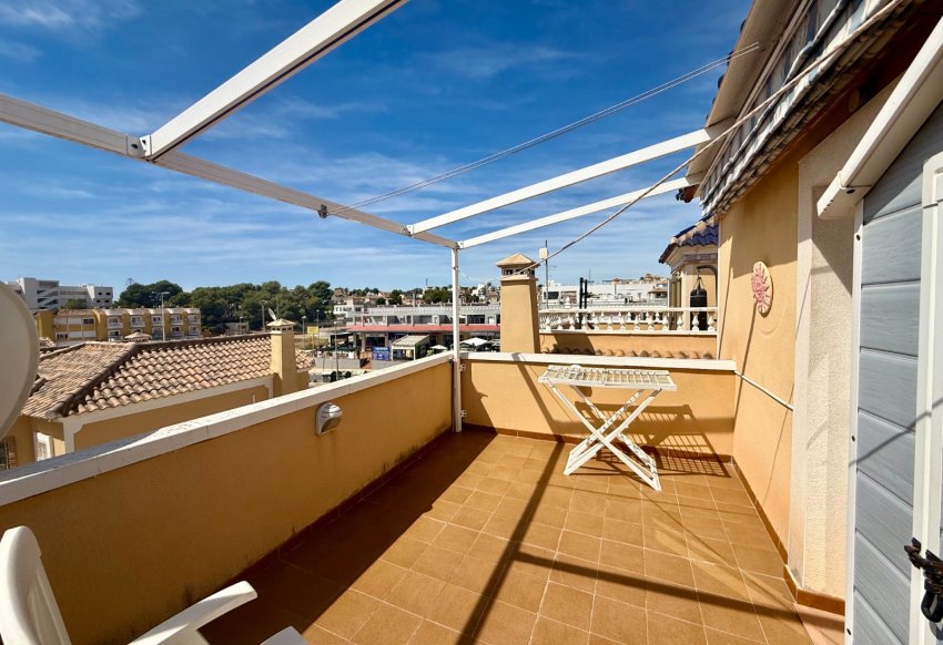 Revente - Villa -
Orihuela Costa - Villamartín