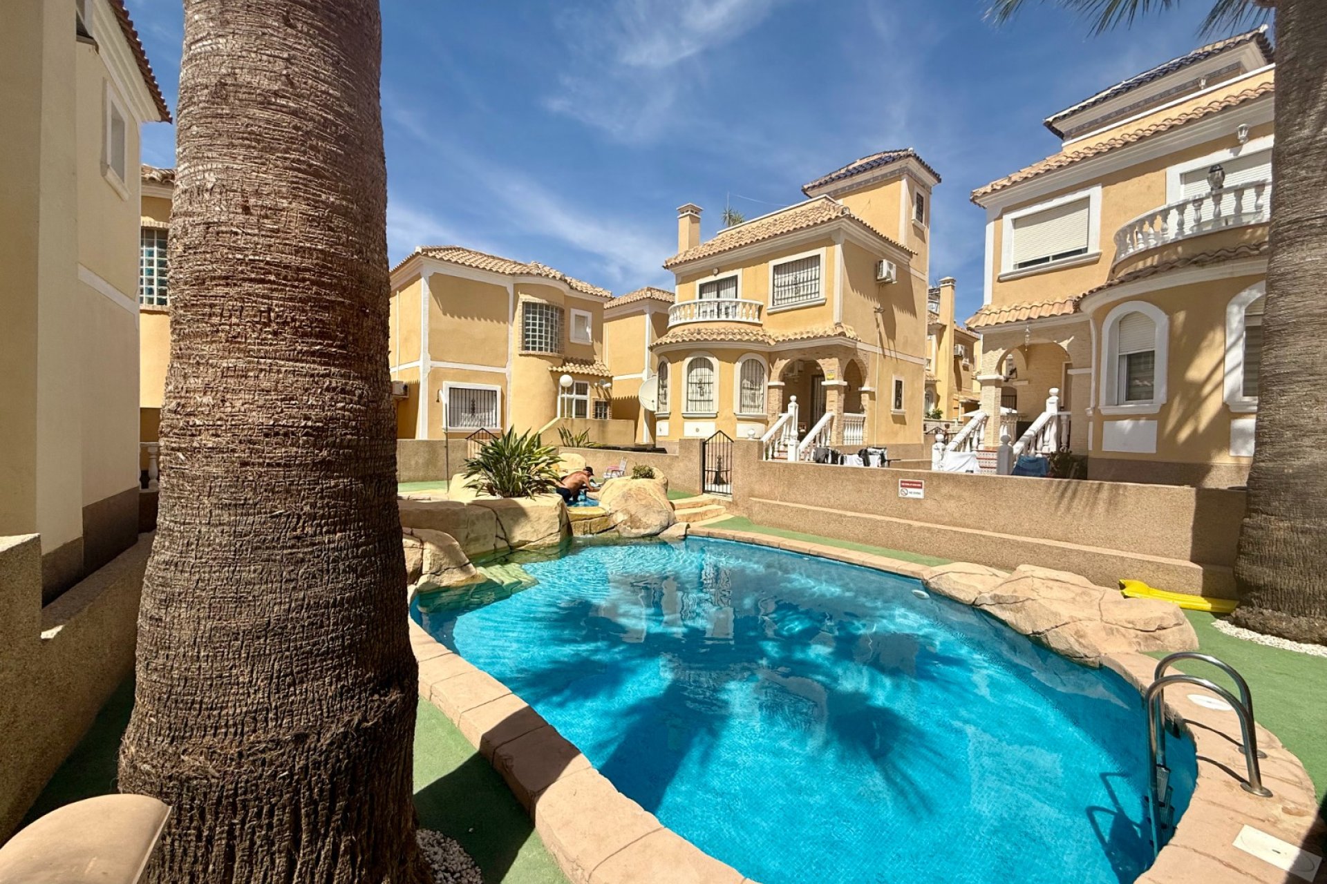 Revente - Villa -
Orihuela Costa - Villamartín