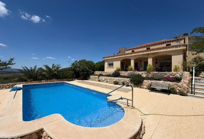 Revente - Villa -
Sax