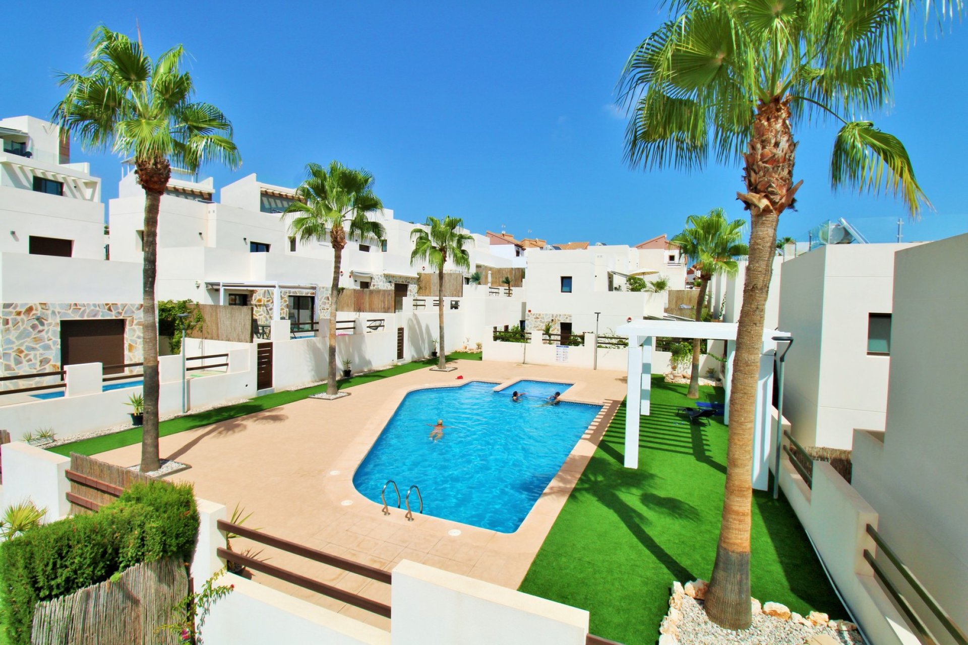 Revente - Villa -
Villamartín - PAU 8