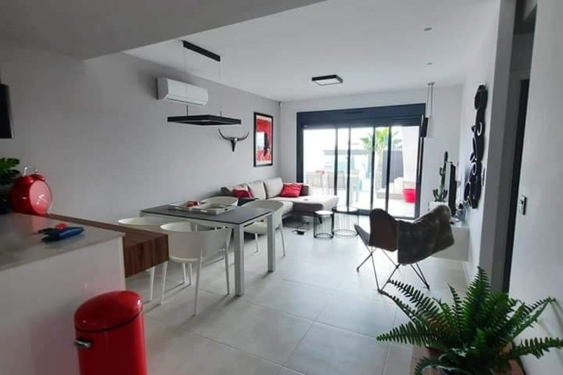 Tweedehands - apartment -
El Raso - Costa Blanca