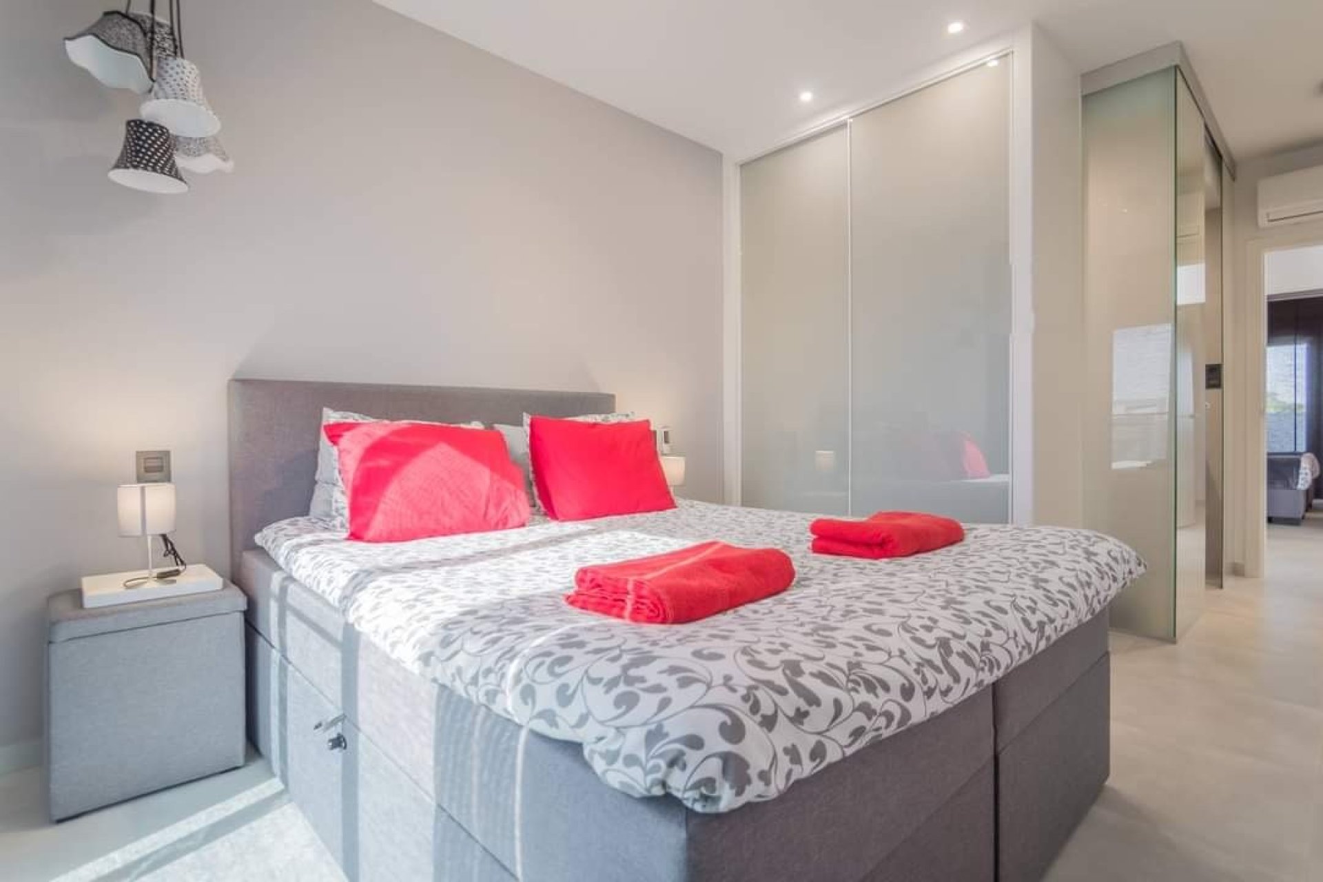 Tweedehands - apartment -
El Raso - Costa Blanca