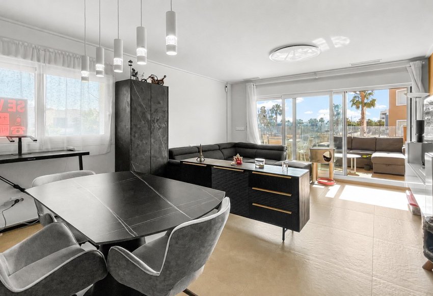 Tweedehands - Appartement -
Guardamar del Segura - El Raso