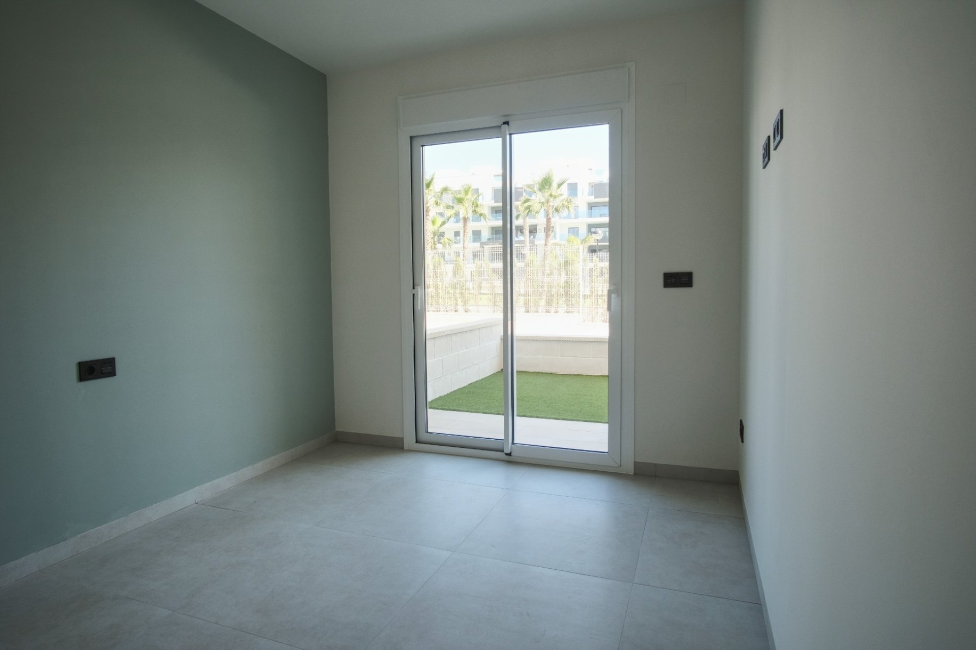 Tweedehands - Appartement -
Guardamar del Segura - Urbanizaciones