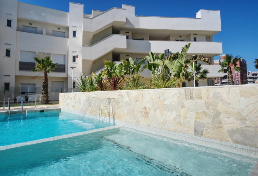 Tweedehands - Appartement -
Guardamar del Segura - Urbanizaciones