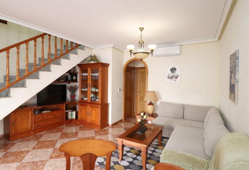 Tweedehands - Herenhuis -
Orihuela Costa - Los Altos