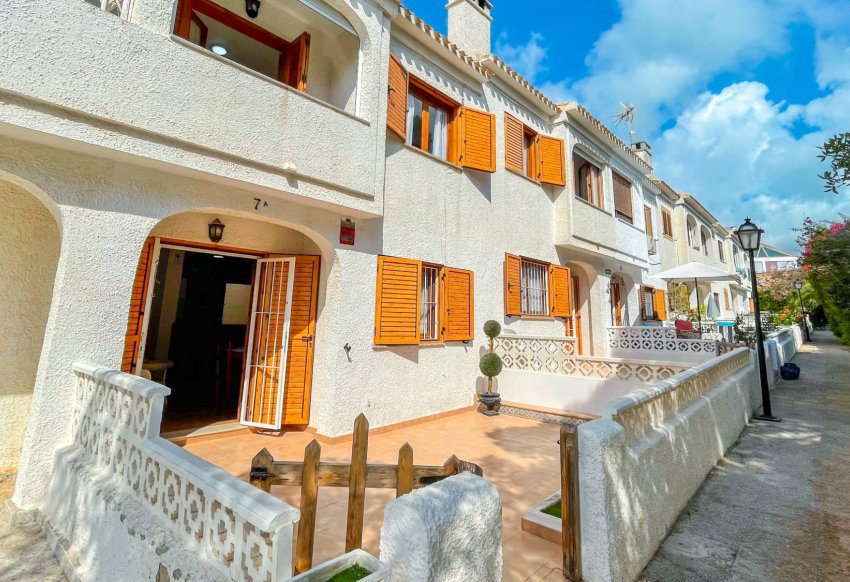 Tweedehands - Herenhuis -
Orihuela Costa - Playa Flamenca