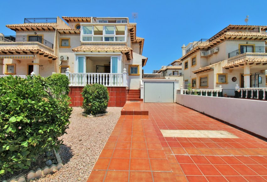 Tweedehands - Herenhuis -
Playa Flamenca