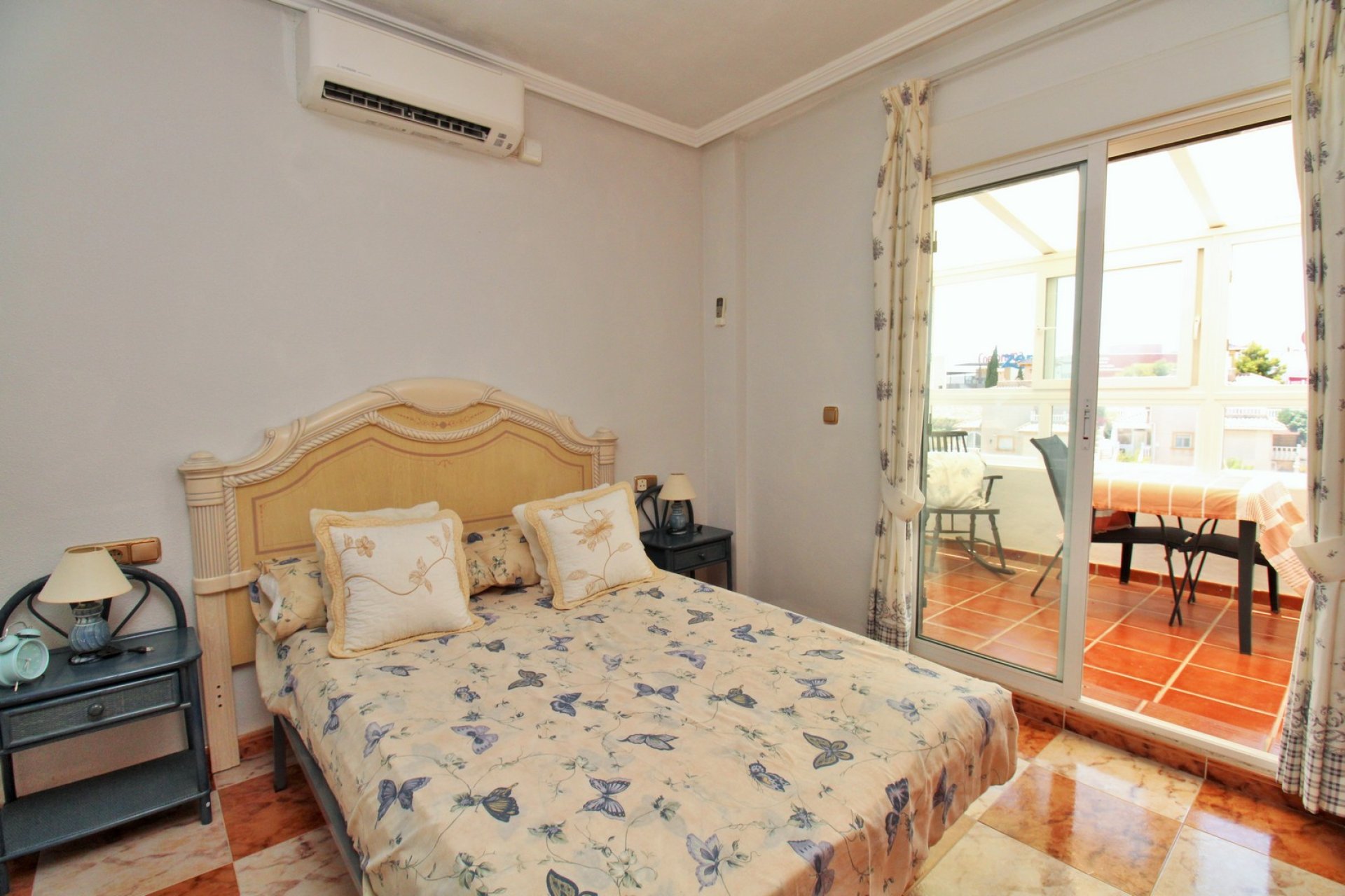 Tweedehands - Herenhuis -
Playa Flamenca