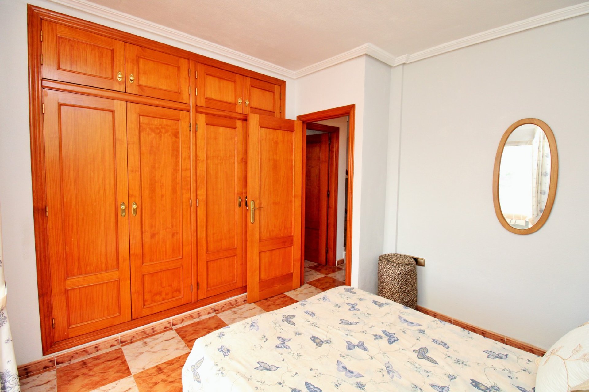 Tweedehands - Herenhuis -
Playa Flamenca