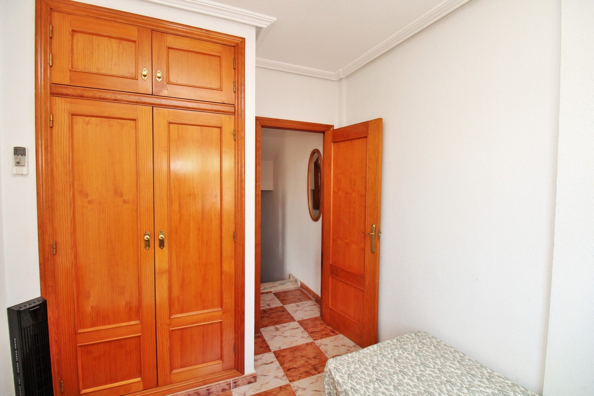 Tweedehands - Herenhuis -
Playa Flamenca