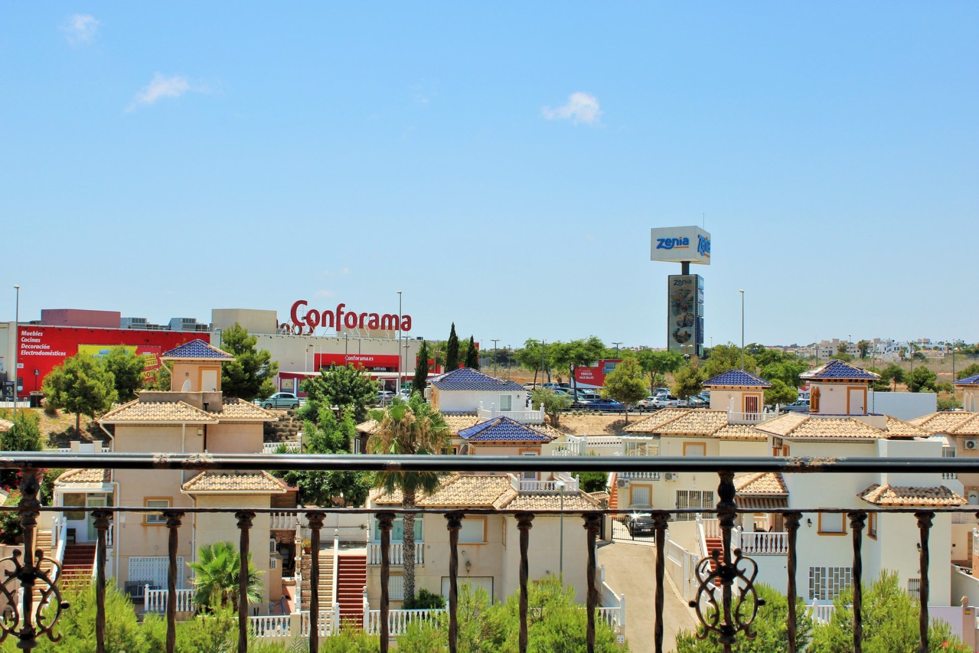 Tweedehands - Herenhuis -
Playa Flamenca