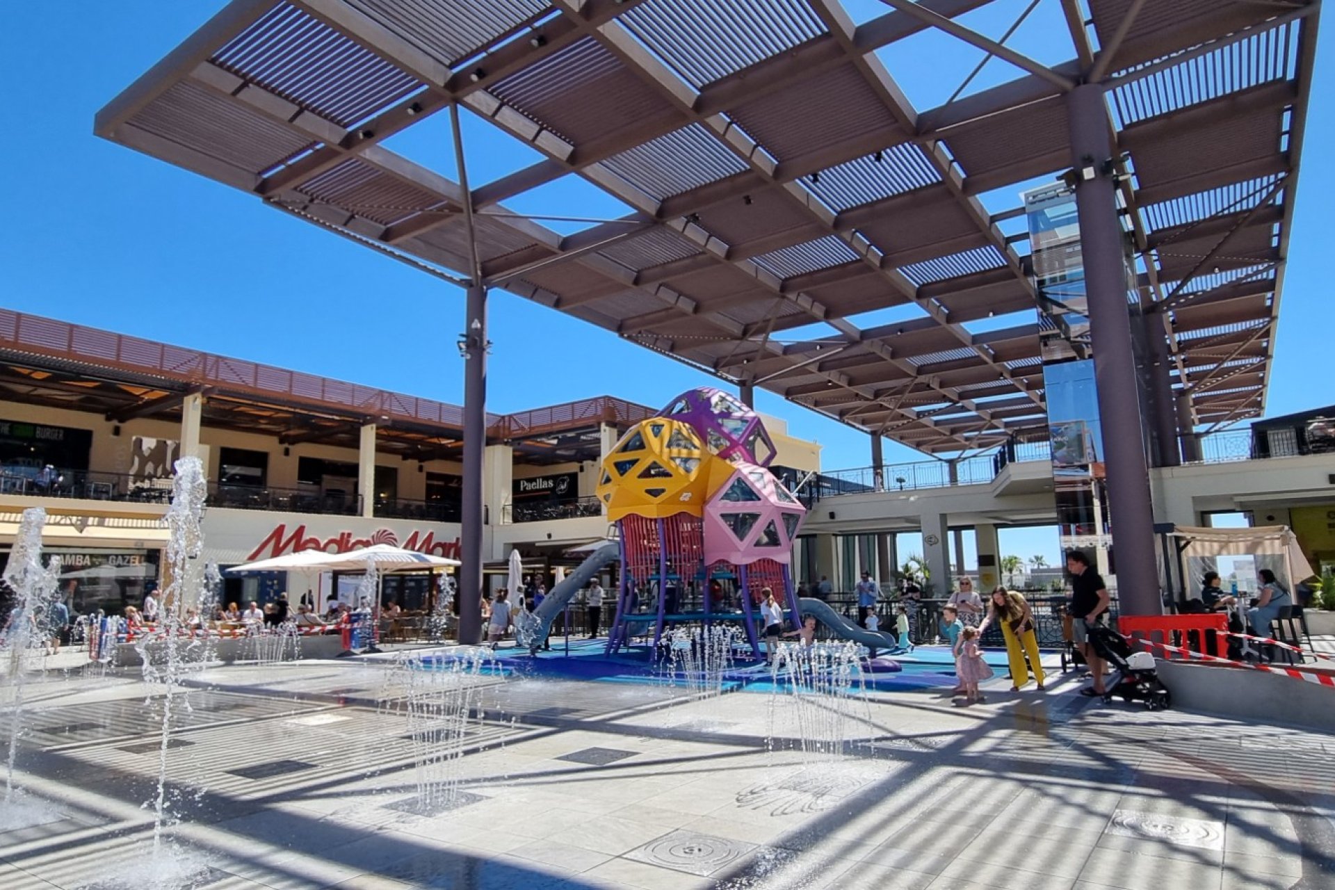 Tweedehands - Herenhuis -
Playa Flamenca