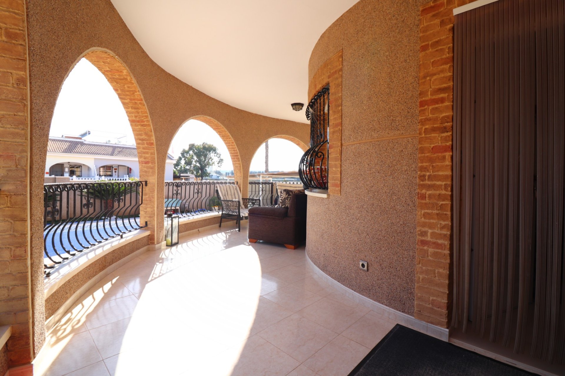 Tweedehands - Villa -
Benijofar - Monte Azul