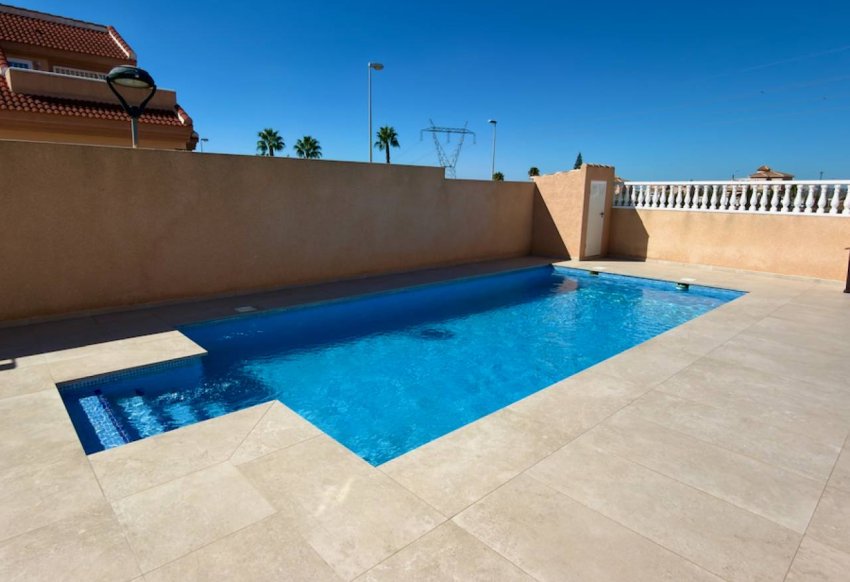 Tweedehands - Villa -
Ciudad Quesada - Costa Blanca