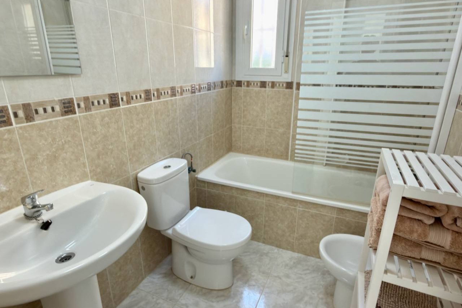 Tweedehands - Villa -
Ciudad Quesada - Costa Blanca